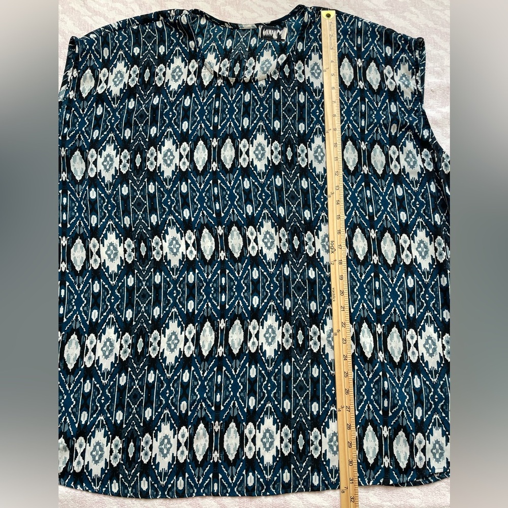 Show Me Your MuMu Teal and White Patterned Tunic Top size XL - Picture 3 of 6